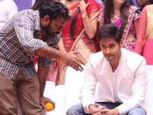 Brahmotsavam Posters and Working Stills